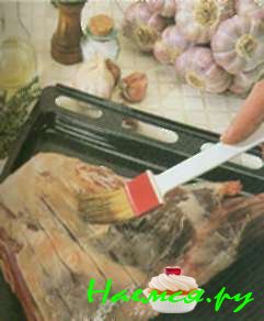 Ножка ягненка с 40 зубчиками чеснока. Рецепт от шеф-повара Ножка ягненка с 40 зубчиками чеснока. Рецепт от шеф-повара