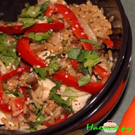 Салат из запеченного цыпленка и трех видов риса Салат из запеченного цыпленка и трех видов риса