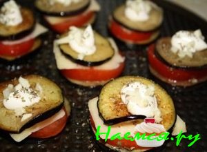 Сверху выложить чеснок Сверху выложить чеснок