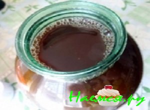 В банку к остывшей приготовленной закваске высыпать оставшийся ржаной солод В банку к остывшей приготовленной закваске высыпать оставшийся ржаной солод