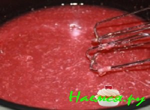 Кастрюльку убрать с огня и дать полученной массе остыть Кастрюльку убрать с огня и дать полученной массе остыть