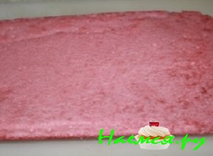 Аккуратно снять с пастилы пищевую пленочку Аккуратно снять с пастилы пищевую пленочку