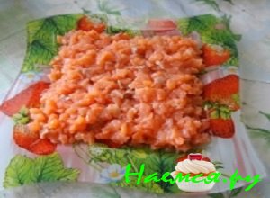 Картофель, морковь и свеклу почистить, вымыть и отварить овощи до полной готовности Картофель, морковь и свеклу почистить, вымыть и отварить овощи до полной готовности