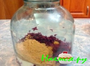 В банку насыпать отмеренное количество В банку насыпать отмеренное количество