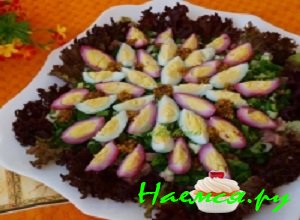 Несмотря на то, что салатик довольно простой он потрясающе вкусный Несмотря на то, что салатик довольно простой он потрясающе вкусный