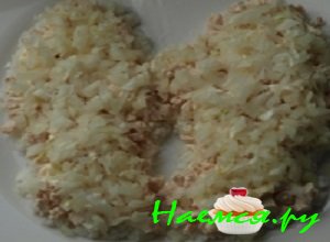 Репчатый лучок очистить, вымыть порезать мелкими кубиками и ошпарить кипятком Репчатый лучок очистить, вымыть порезать мелкими кубиками и ошпарить кипятком