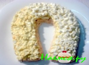 Выложить сыр Фета следующим – третьим слоем Выложить сыр Фета следующим – третьим слоем