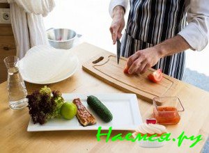 Разрежьте помидоры как на фото Разрежьте помидоры как на фото