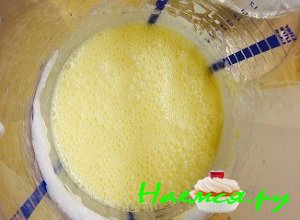 взбейте яйца с сахаром - фото взбейте яйца с сахаром - фото