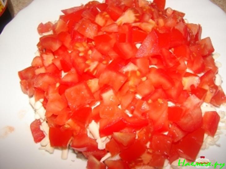 Салатик с помидором и сельдью