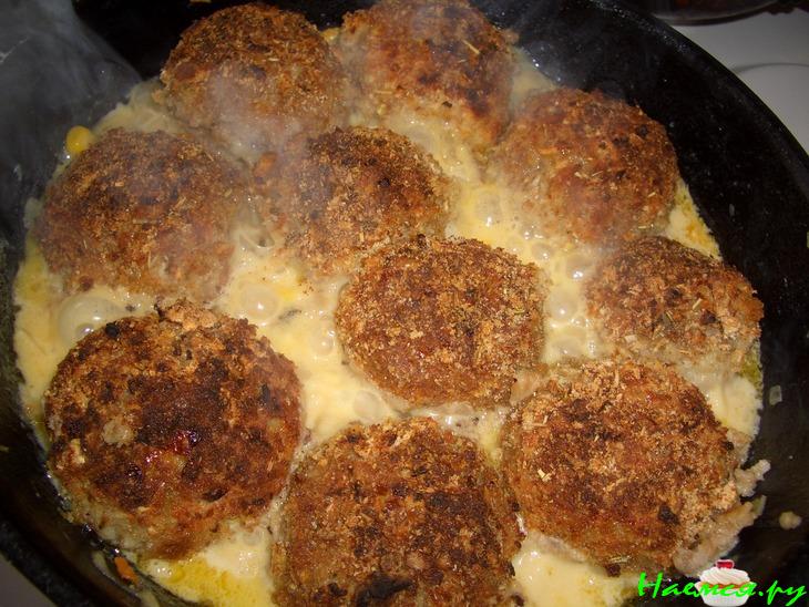 Шарики из говядины с овощами