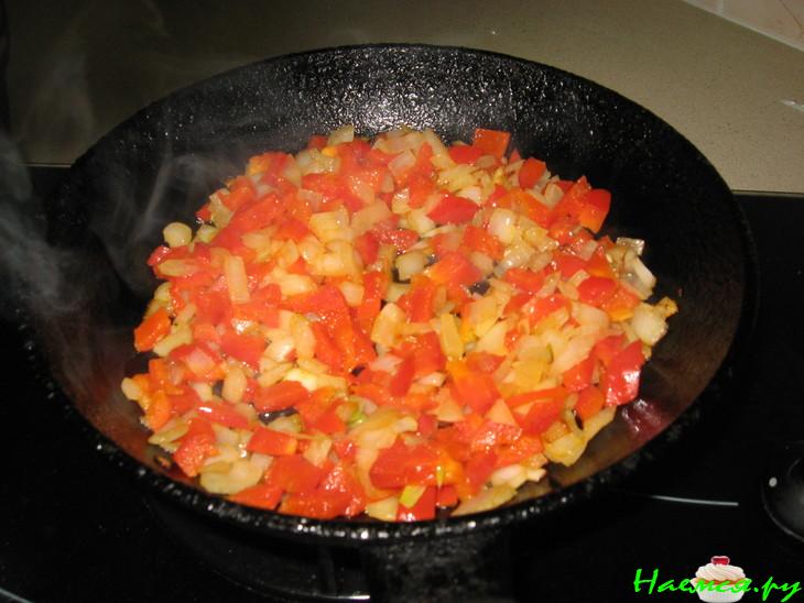 Омлет со сладким перцем и сыром