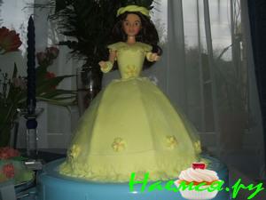 Торт "Барби в желтом"