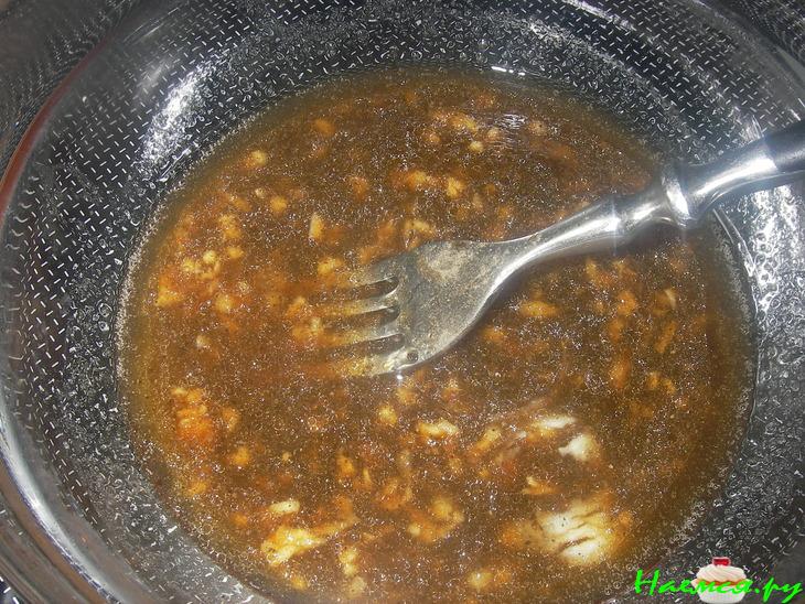 Свинина, запеченная с ананасами и помидорами черри