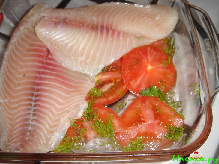 Теляпия под сметанно-горчичным соусом