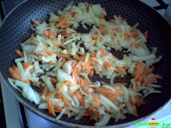 Кальмарчики с жёлтым рисом