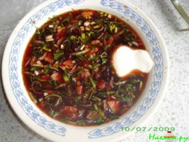 Свекольный суп на основе кваса Свекольный суп на основе кваса