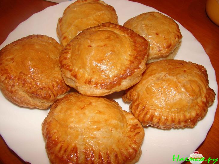 Слойки с очень нежной и сочной рыбной начинкой