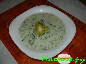 Пряный суп из шпината