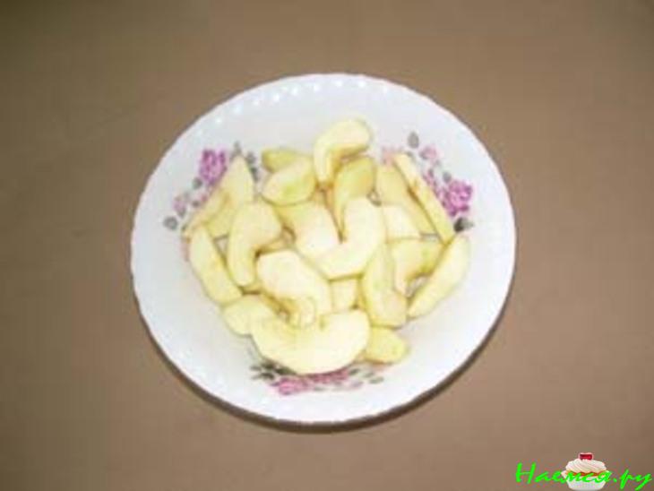 Курица с яблоками, имбирем и гвоздикой