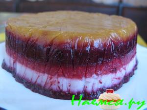 Фруктово-ягодный слоёный торт-желе