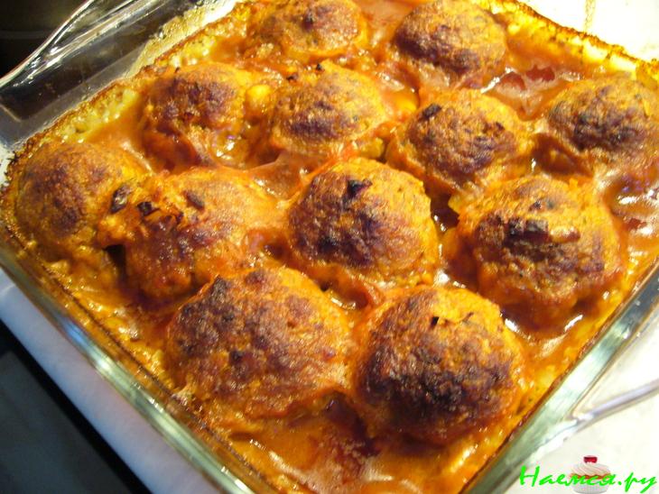 Нежные рыбные шарики в томатном соусе&nbsp;