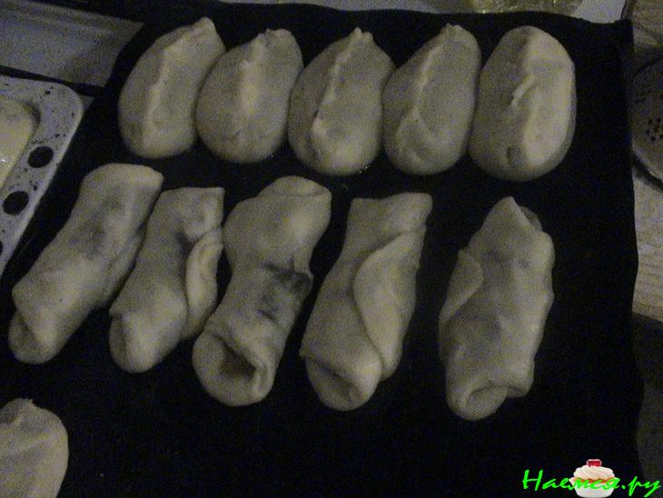 Сладкие пирожки или булочки