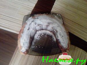 Рулет с изюмом и орехами