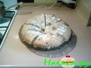 Булочки из дрожжевого теста с изюмом