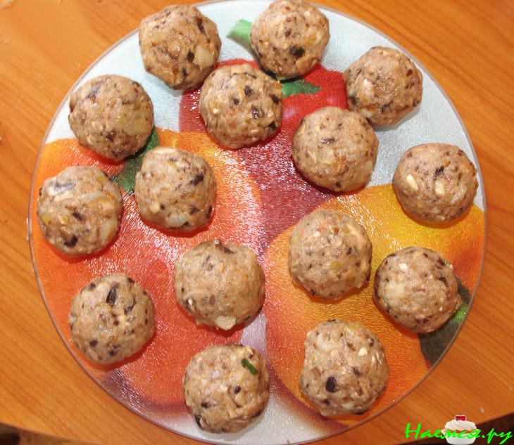 Мясные шарики с беконом