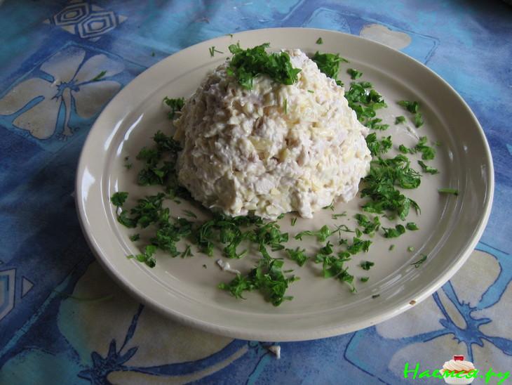 Салат куриный с ананасом