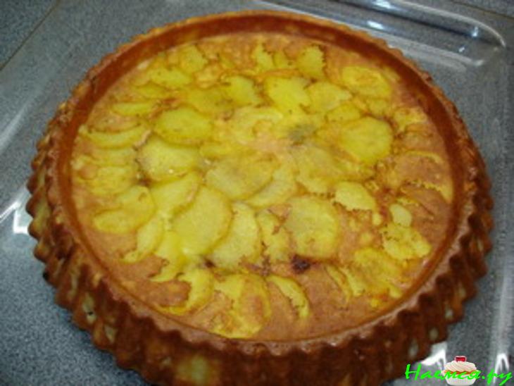 Пирог заливной картофельный с зеленым луком и омлетом