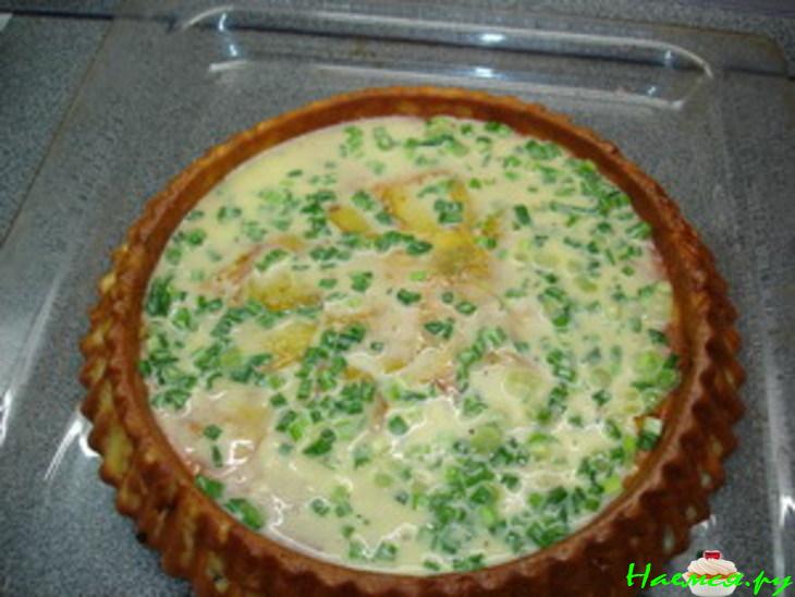 Пирог заливной картофельный с зеленым луком и омлетом