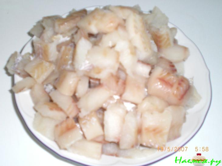 Рыба в кляре с соусом 