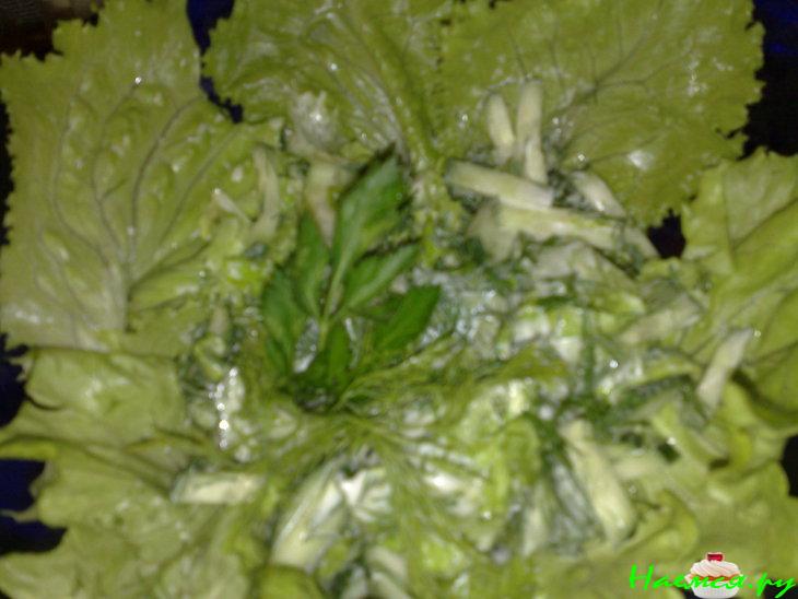 Освежающий зеленый салат