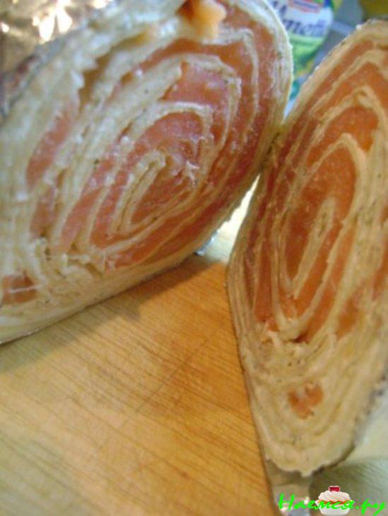 Рулет с лососем