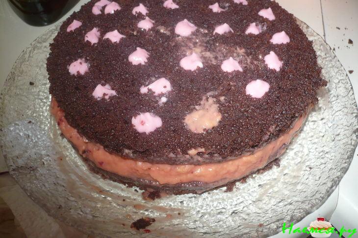 Торт розовый