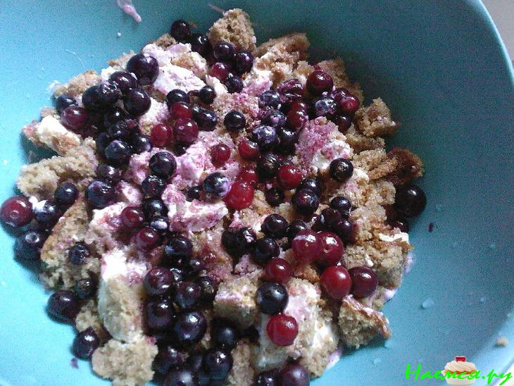 Бисквитно-ягодный мусс