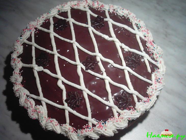 Шоколадный пирог с конфитюром