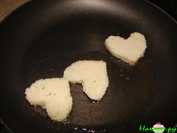 Рыбный супчик с гренками и сливками Рыбный супчик с гренками и сливками