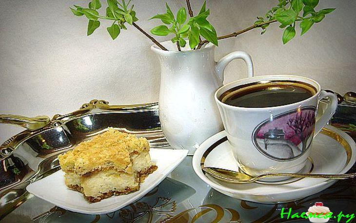 Творожно-яблочный пирог с песочной крошкой