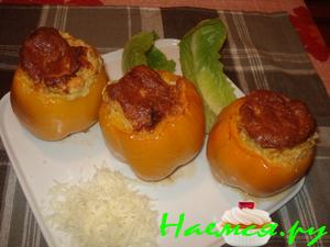 Порционное суфле с помидорами, перцем и песто