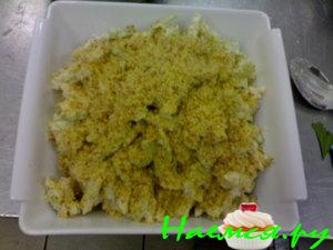 Салат из сельдерея с зеленым яблоком