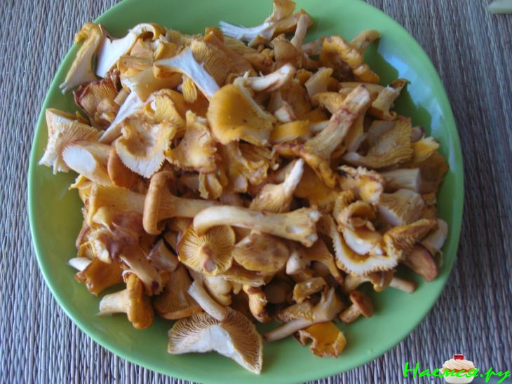 Лисички в сметане с картошкой