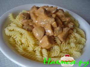 Мясо в сырном соусе Мясо в сырном соусе
