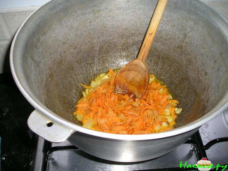 Суп гуляш Суп гуляш