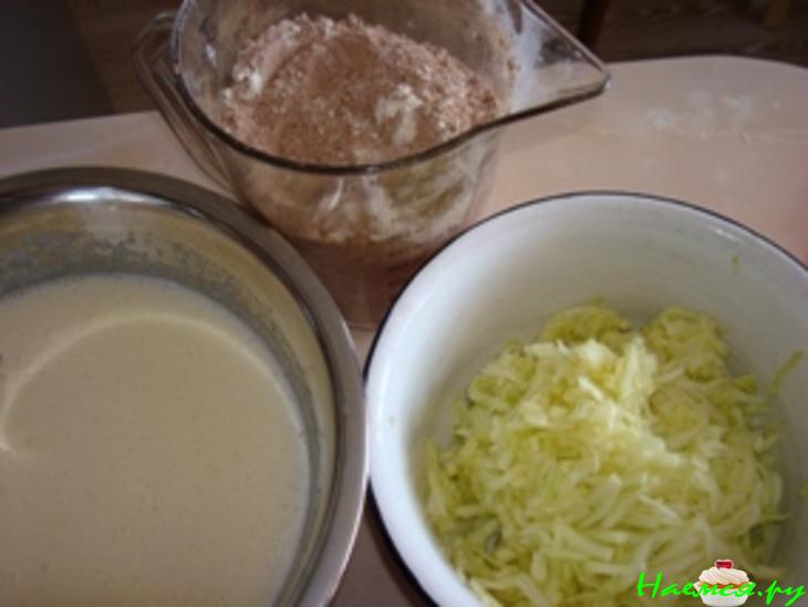 Шоколадный кекс с кабачком