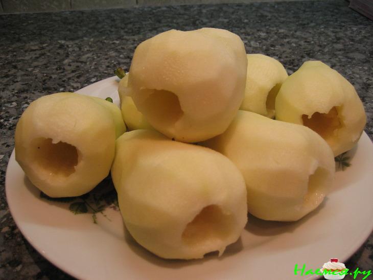 Торт бисквитный с грушами в сиропе