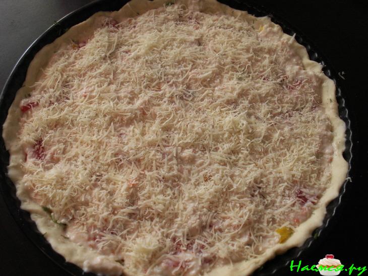 Пицца с креветочным соусом на основе бешамель