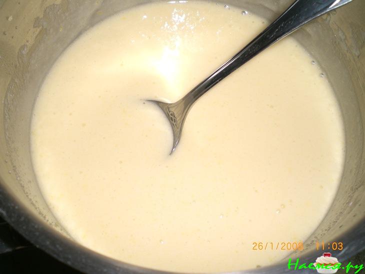 Торт 'Прага' со сливочным кремом в шоколадной глазури Торт 'Прага' со сливочным кремом в шоколадной глазури